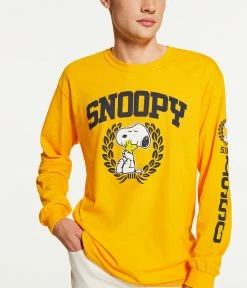 Aeropostale Men's Long Sleeve Snoopy Wreath Graphic Tee***