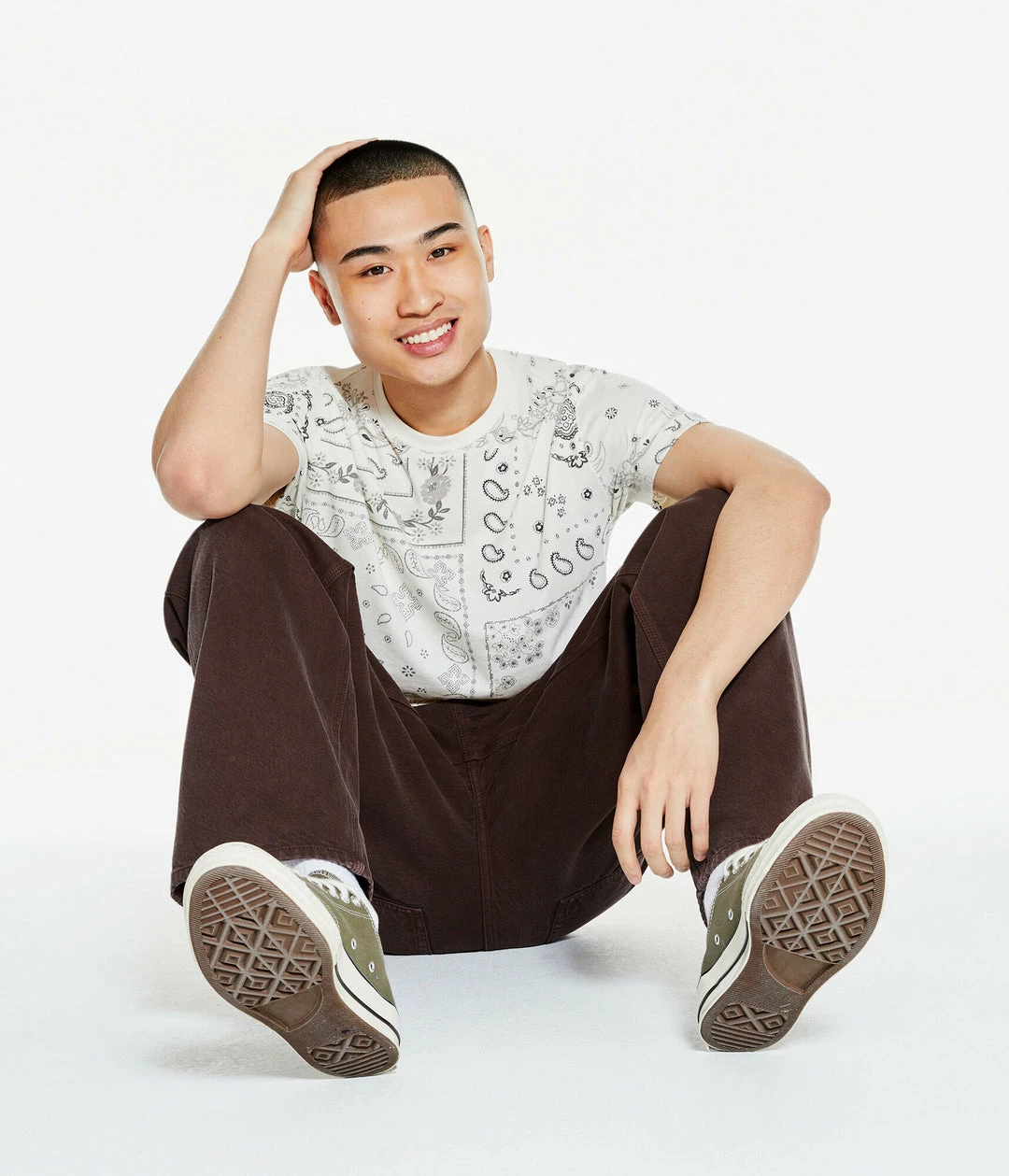 Aeropostale Men's Bandana Print Graphic Tee - Image 3