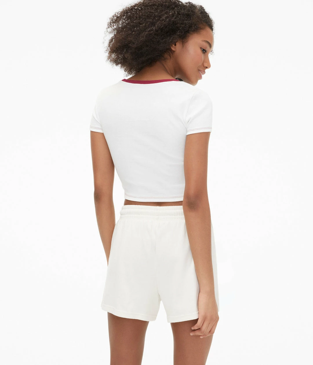 Aeropostale Women's Seriously Soft Laguna Beach Cropped Graphic Baby Tee - Image 4