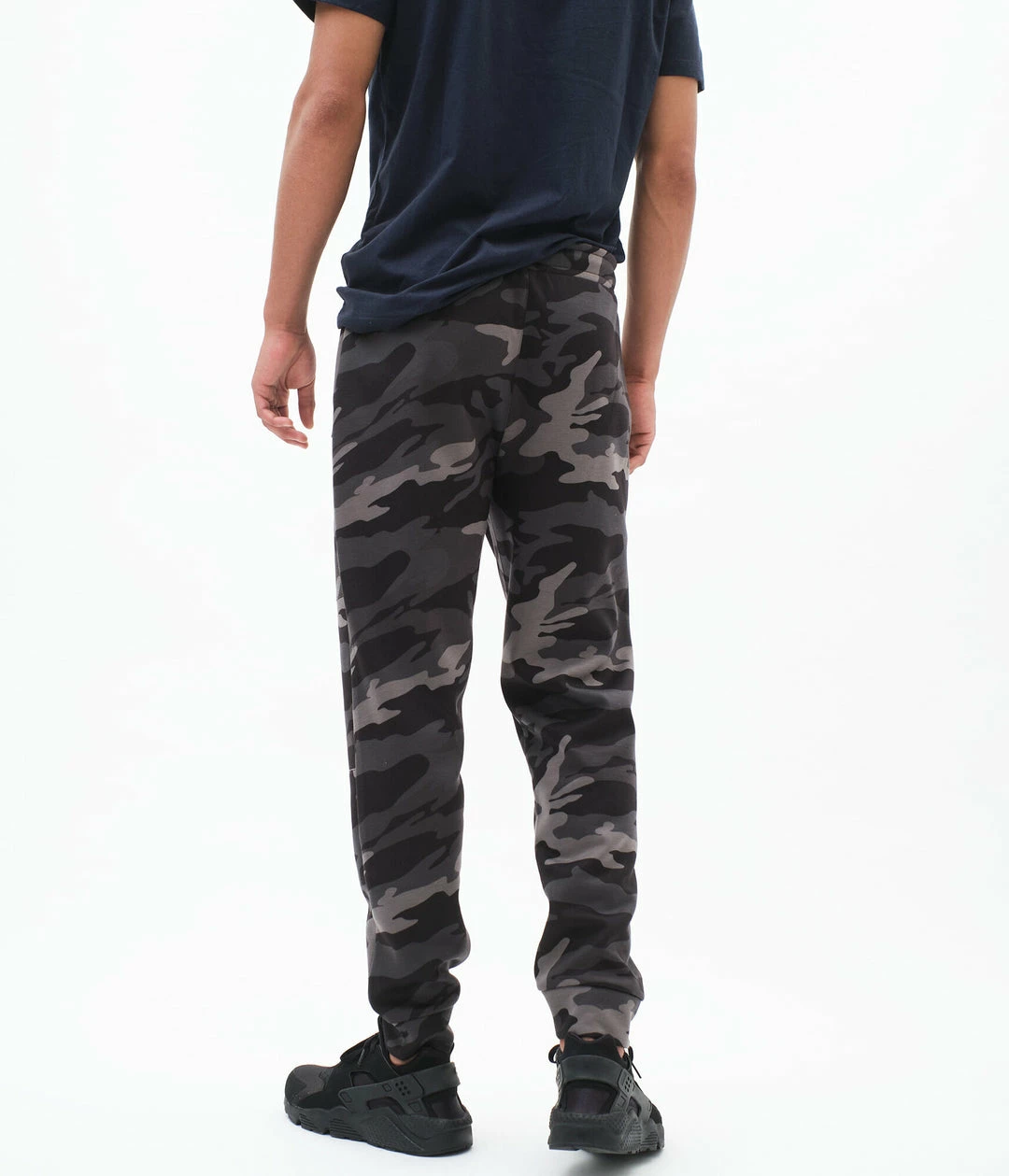 Aeropostale Men's Air Softspun Tech Fleece Camo Jogger Sweatpants - Image 4