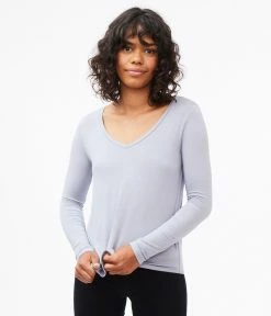 Aeropostale Women's Long Sleeve Seriously Soft V-Neck Tee