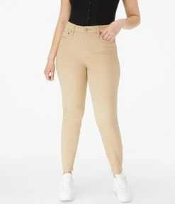 Aeropostale Womens Seriously Stretchy High-Rise Curvy Uniform Jegging