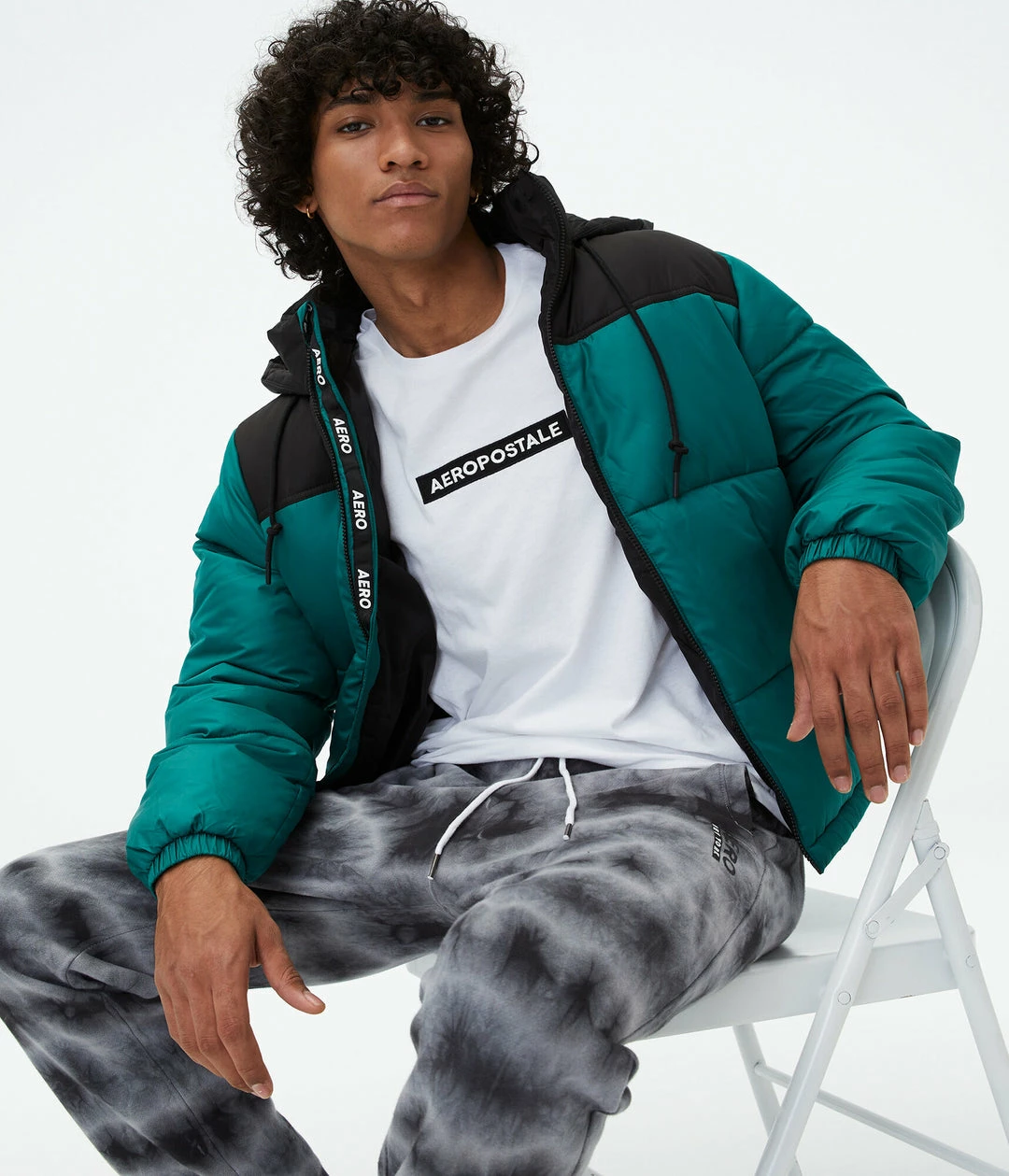 Aeropostale Men's Box Logo Appliquac Graphic Tee - Image 2