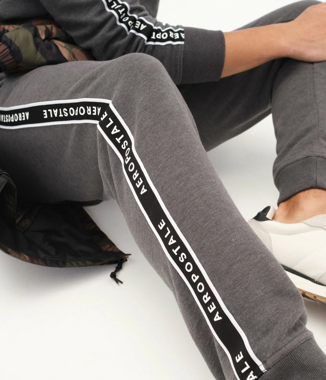 Aeropostale Men's Heritage Logo Tape Jogger Sweatpants - Image 3