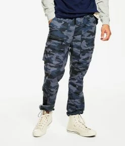 Aeropostale Men's Camo Active Utility Cargo Pants