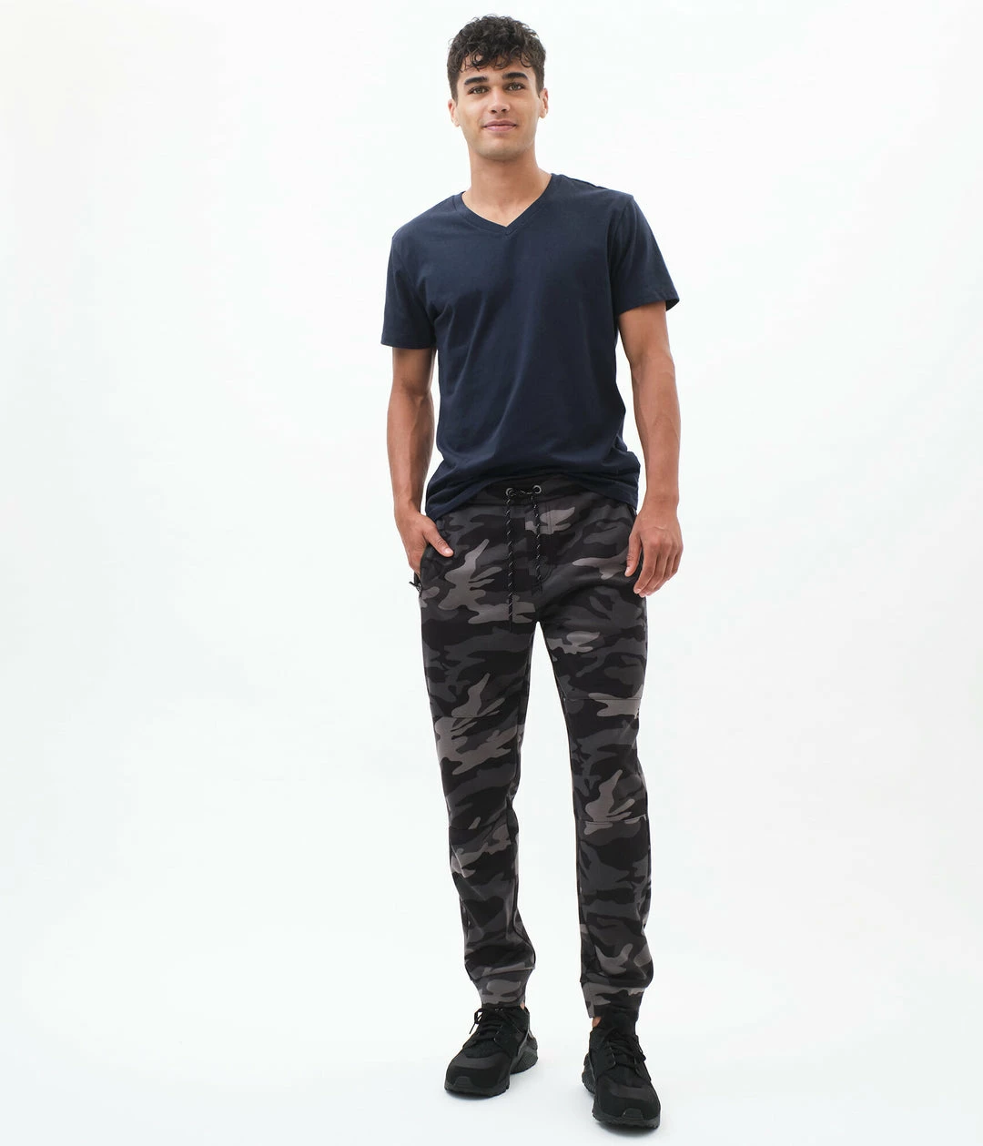 Aeropostale Men's Air Softspun Tech Fleece Camo Jogger Sweatpants - Image 2