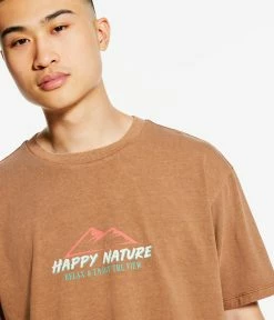 Aeropostale Men's Happy Nature Washed Loose Fit Graphic Tee