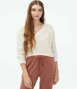 Aeropostale Women's Solid Cropped V-Neck Sweater
