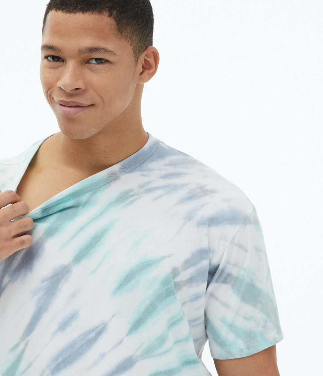 Aeropostale Men's Tie-Dye Loose Fit Crew Tee - Image 3