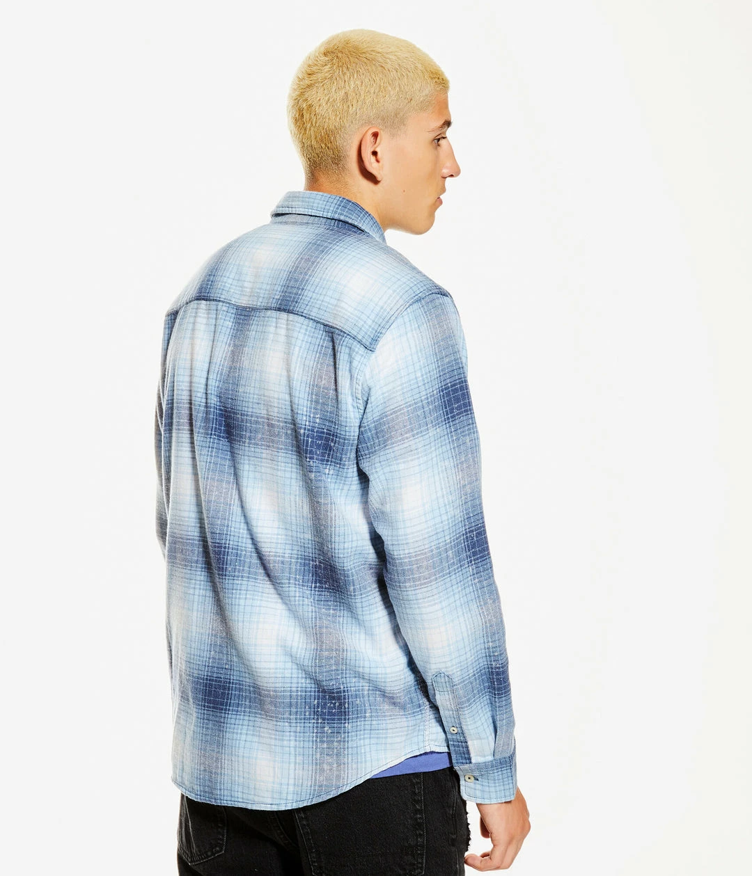 Aeropostale Men's Long Sleeve Relaxed Plaid Flannel Button-Down Shirt - Image 4