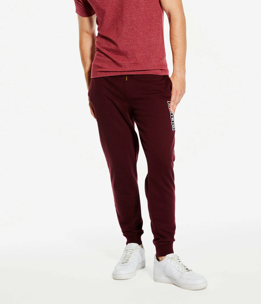 Aeropostale Men's Block Box Logo Heritage Jogger Sweatpants