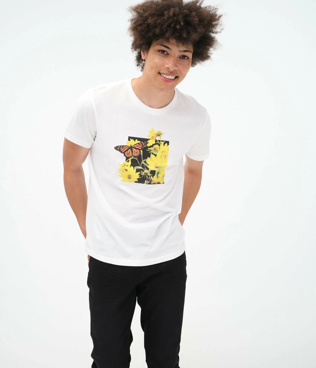 Aeropostale Men's Butterfly Flower Field Graphic Tee