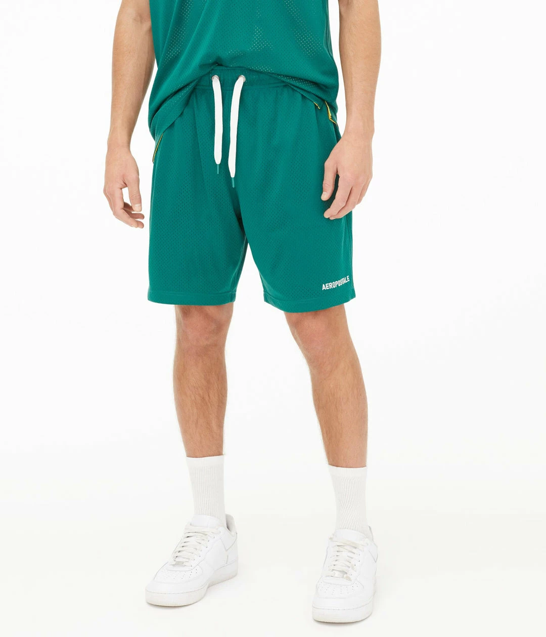 Aeropostale Men's Logo Mesh Shorts - Image 5